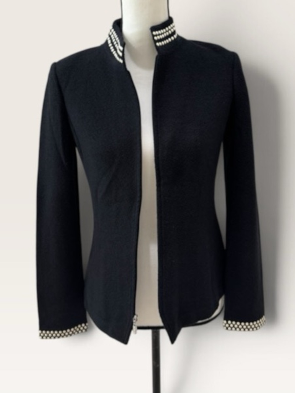 St John Collection Sweater Jacket Black Embellished Sz 2 - Picture 3 of 12